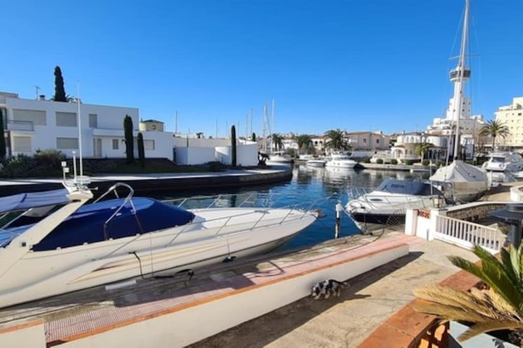 Appartement Terrasse Emplacement N° 1 Ampuriabrava Exterior foto